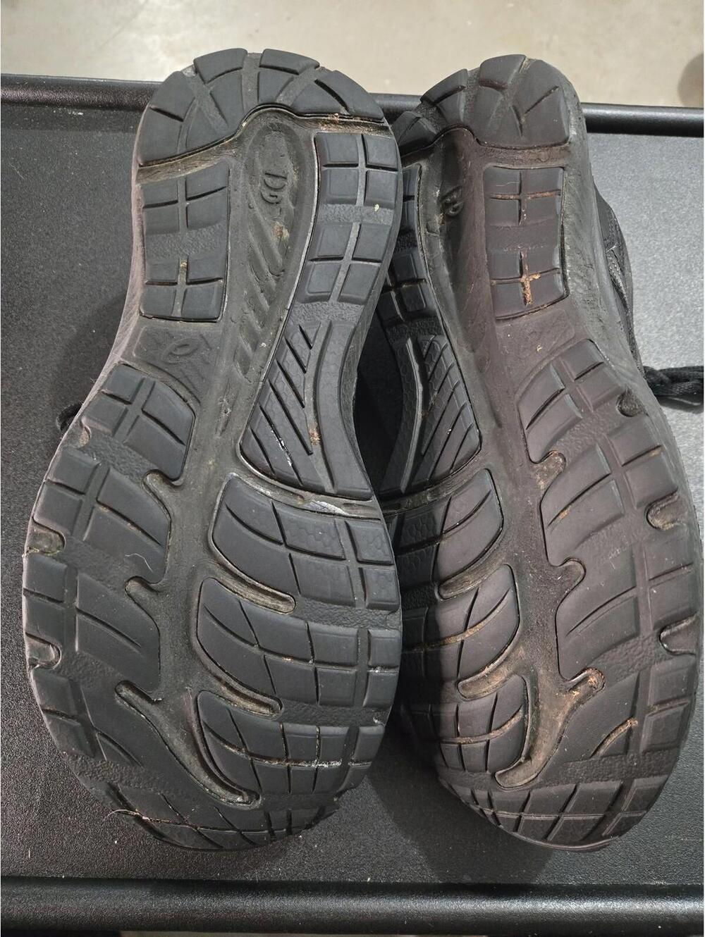 ASICS Men's Black Synthetic Leather Athletic Walking Shoes Size 8.5 Used - Picture 4 of 5